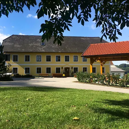 Kinderbauernhof Salmanner Pensionat